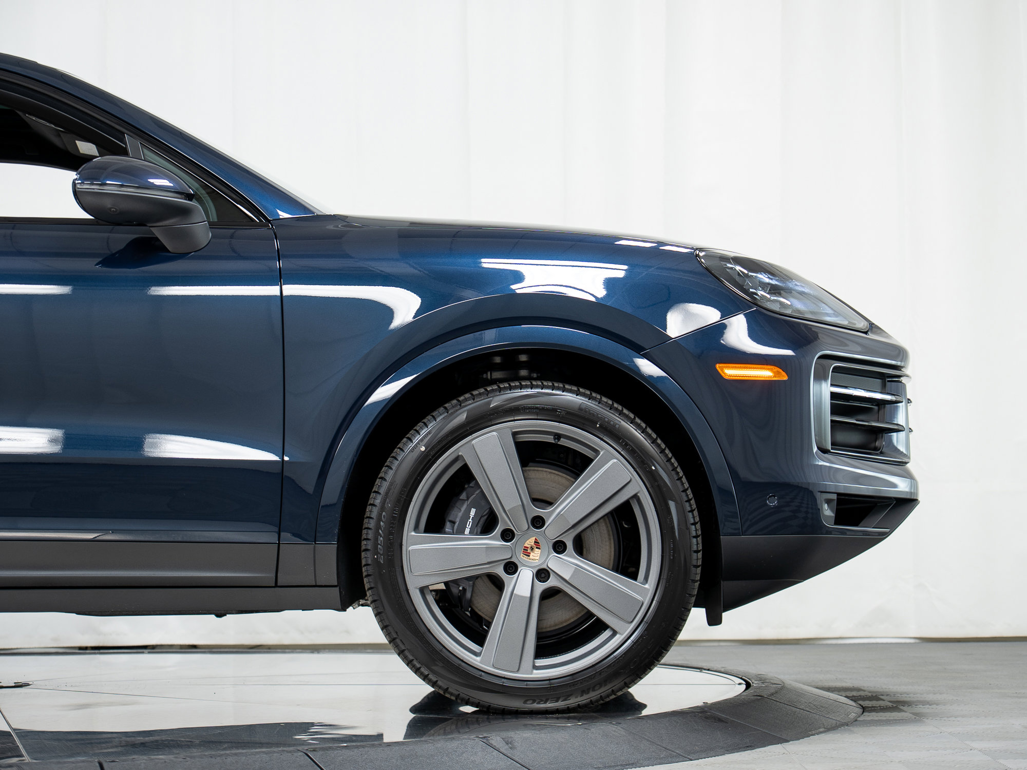 New 2026 Porsche Cayenne Coupe AWD/4WD image 11