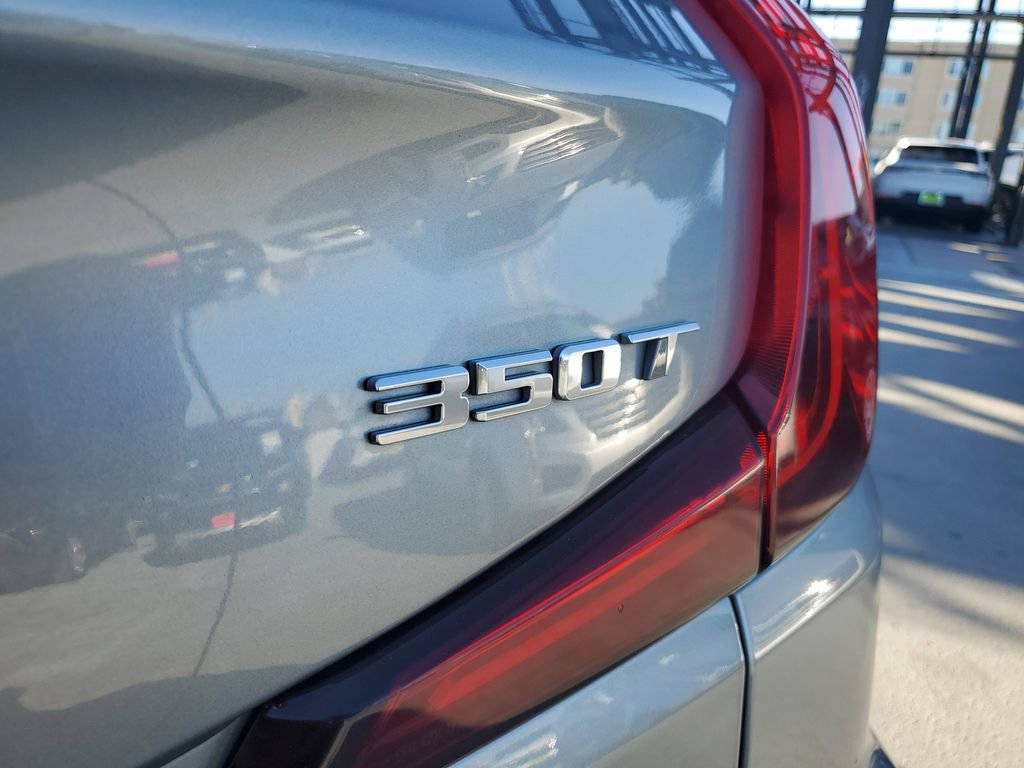 Used 2024 Cadillac XT4 Premium Luxury image 8