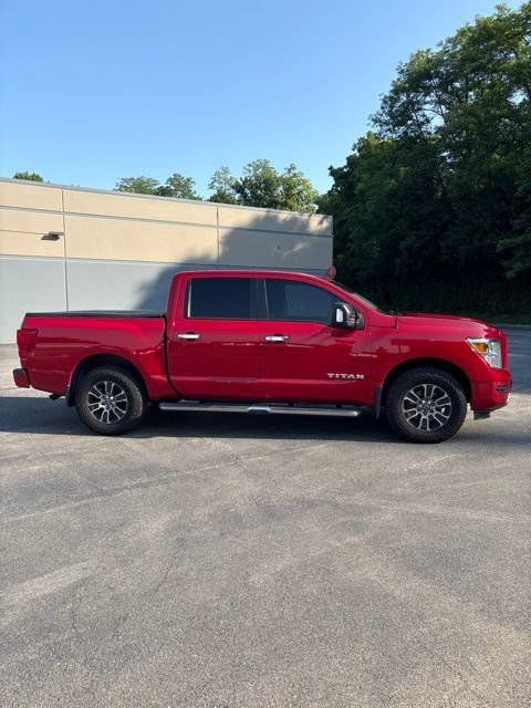 Used 2021 Nissan Titan SV w/ SV Convenience Package AWD/4WD image 4