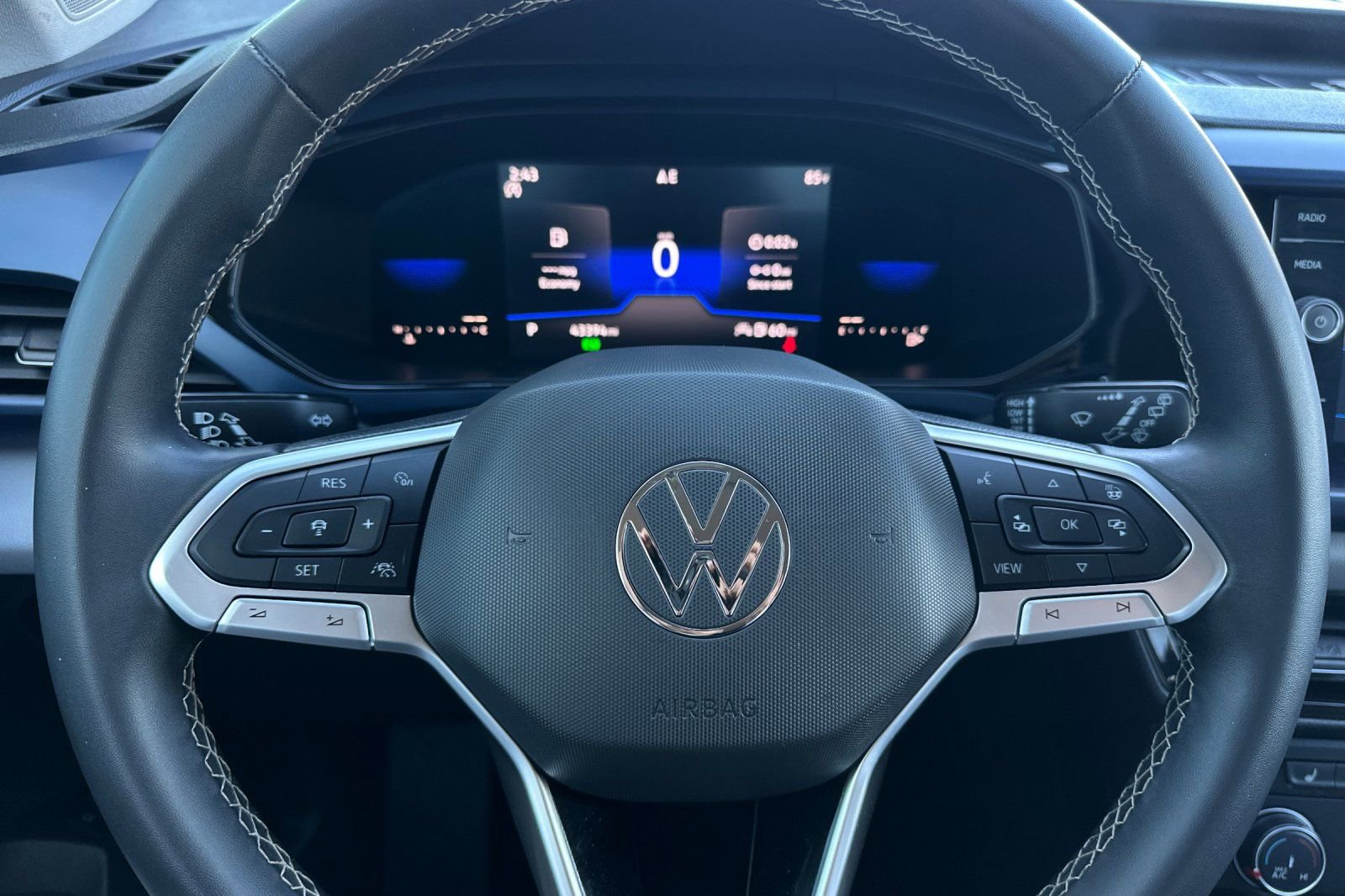 Used 2022 Volkswagen Taos SE w/ IQ.Drive SE Package FWD image 23