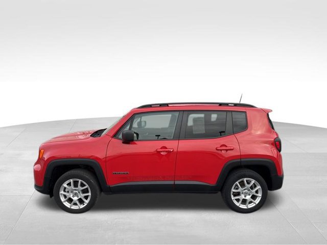 Used 2022 Jeep Renegade Latitude AWD/4WD image 5
