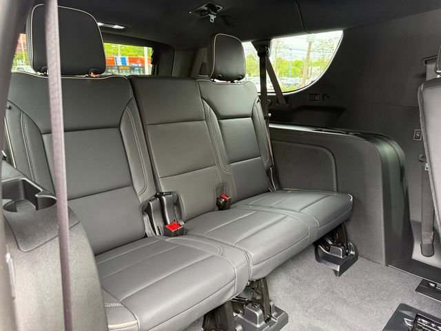 Used 2024 GMC Yukon XL SLT w/ SLT Premium Package AWD/4WD image 35