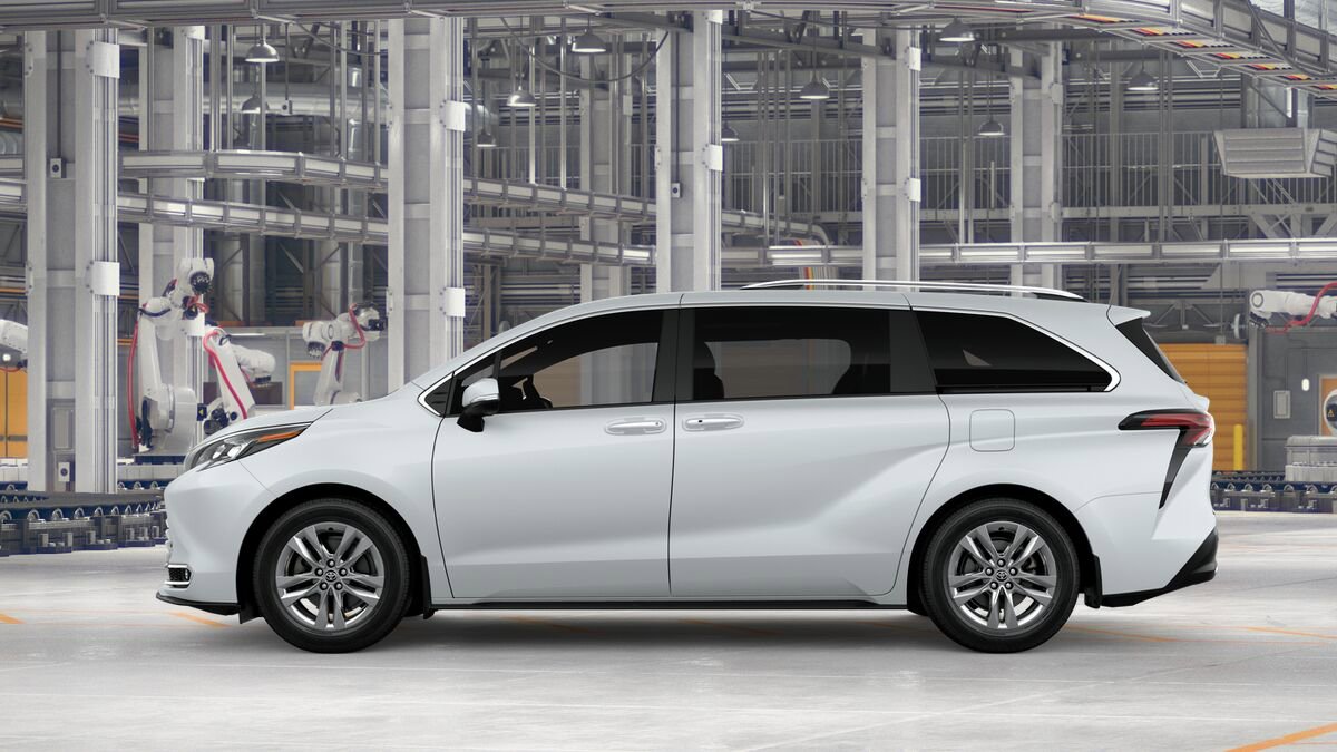 New 2026 Toyota Sienna Limited AWD/4WD image 4