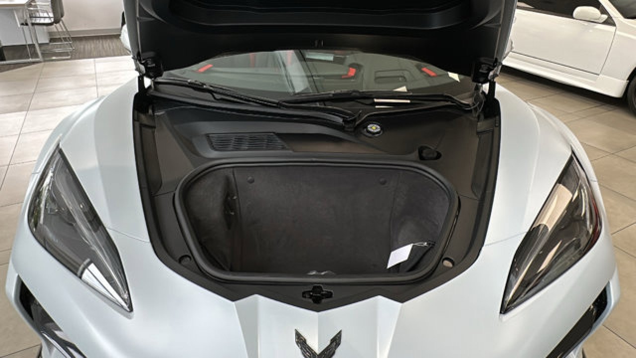 Used 2023 Chevrolet Corvette Z06 image 3