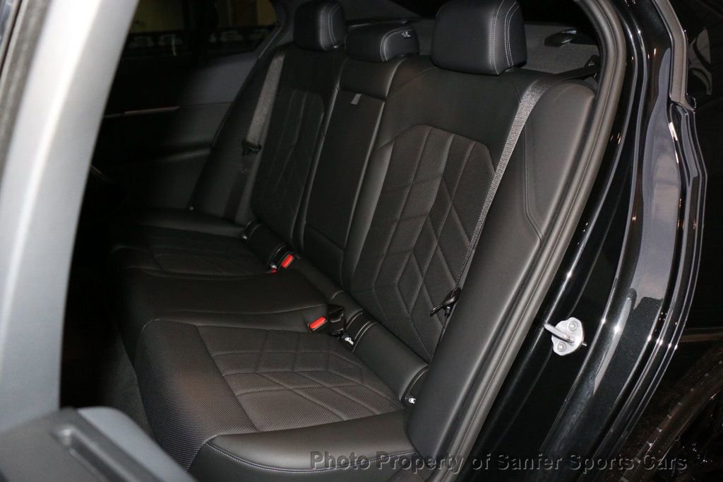 Used 2025 BMW 540i xDrive image 32