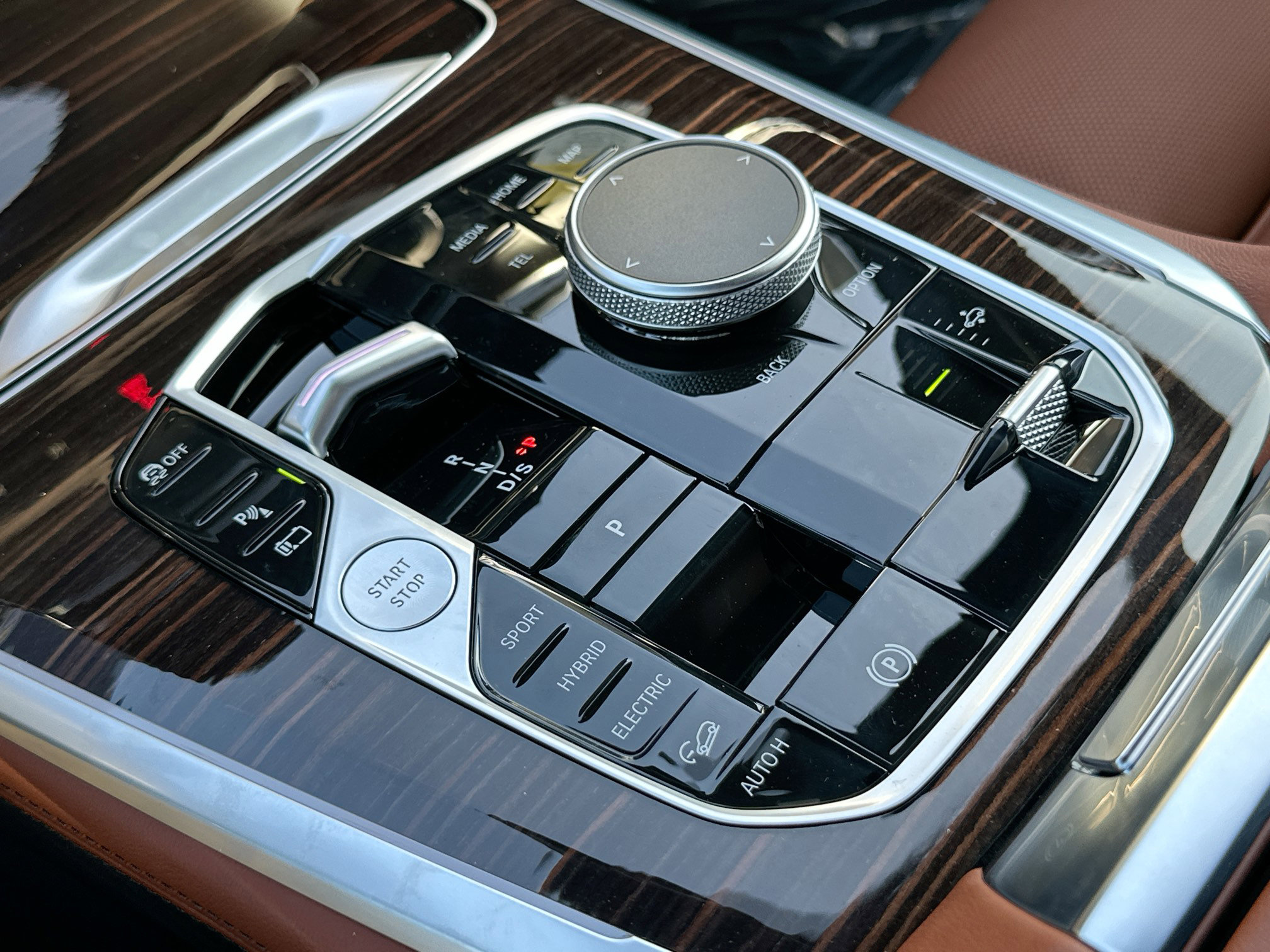 New 2026 BMW X5 xDrive50e image 14