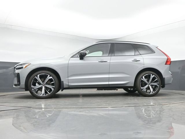 Used 2025 Volvo XC60 B5 Ultra w/ Protection Package Premier AWD/4WD image 14