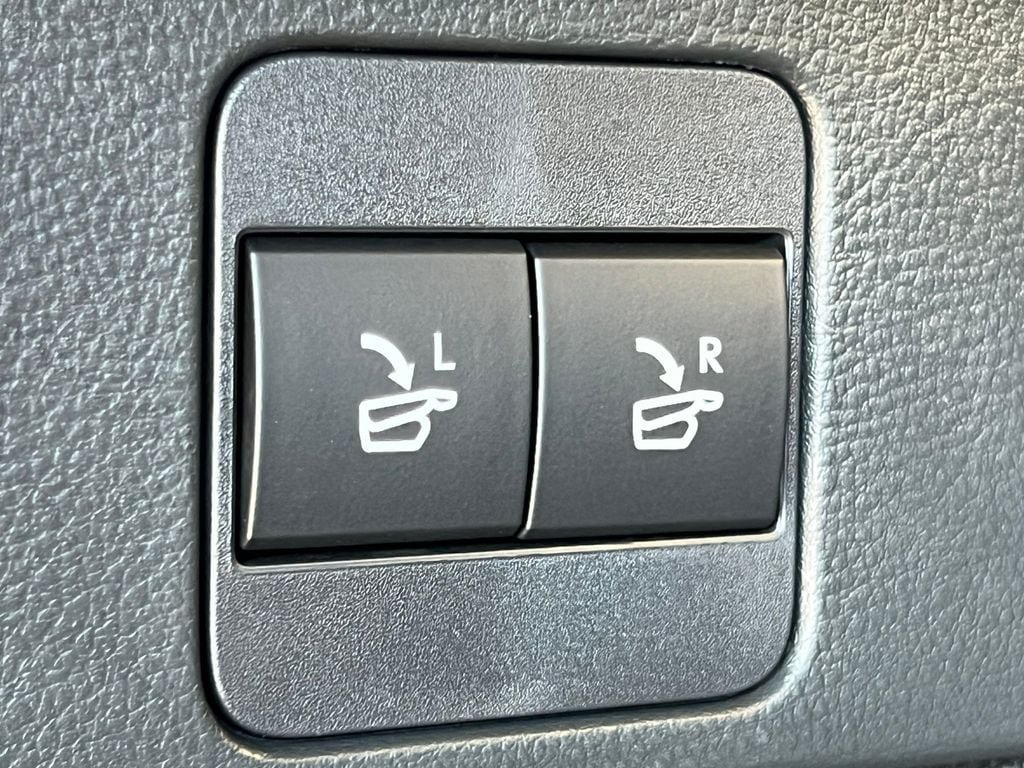Used 2023 Lexus RX 350h w/ Accessory Package (2T) AWD/4WD image 36