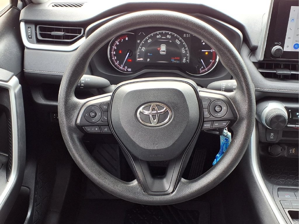 Used 2023 Toyota RAV4 LE FWD image 20