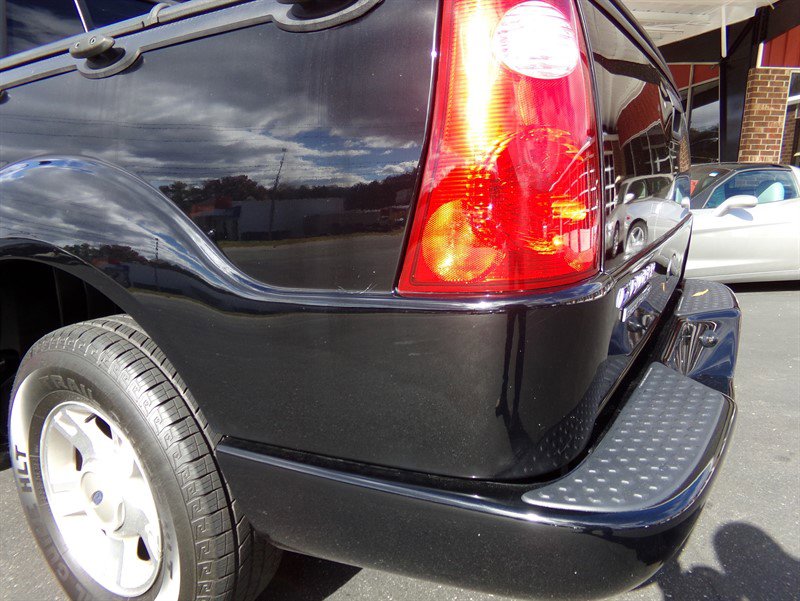 Used 2004 Ford Explorer Sport Trac XLT 4WD image 12