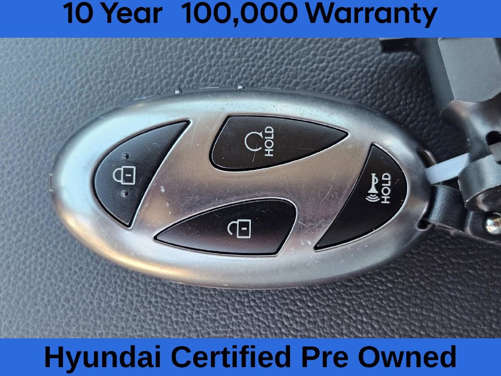 Certified 2025 Hyundai Tucson Limited AWD/4WD image 33