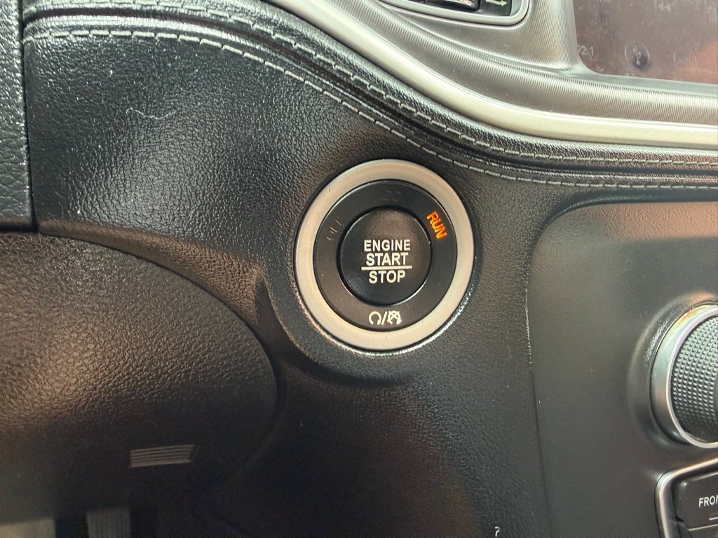 Used 2019 Dodge Charger SXT w/ Plus Group RWD image 28