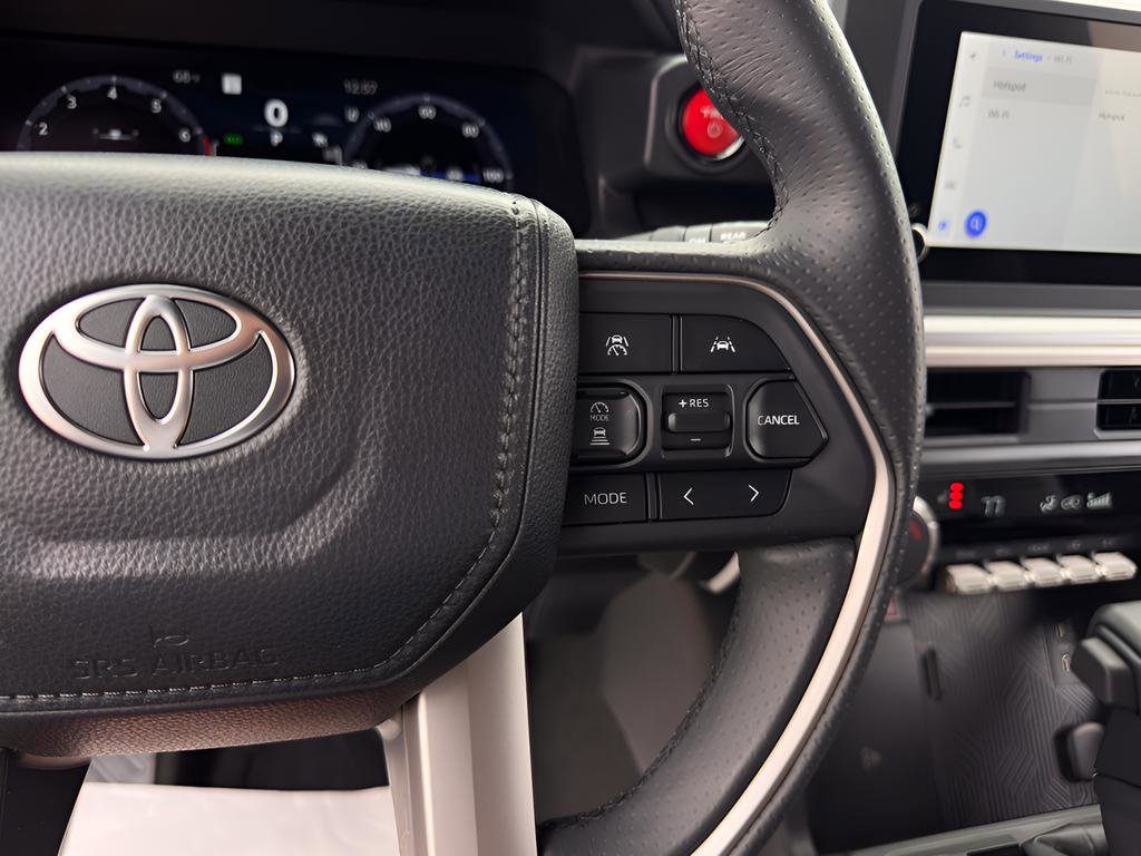 Used 2025 Toyota 4Runner TRD Off-Road image 21