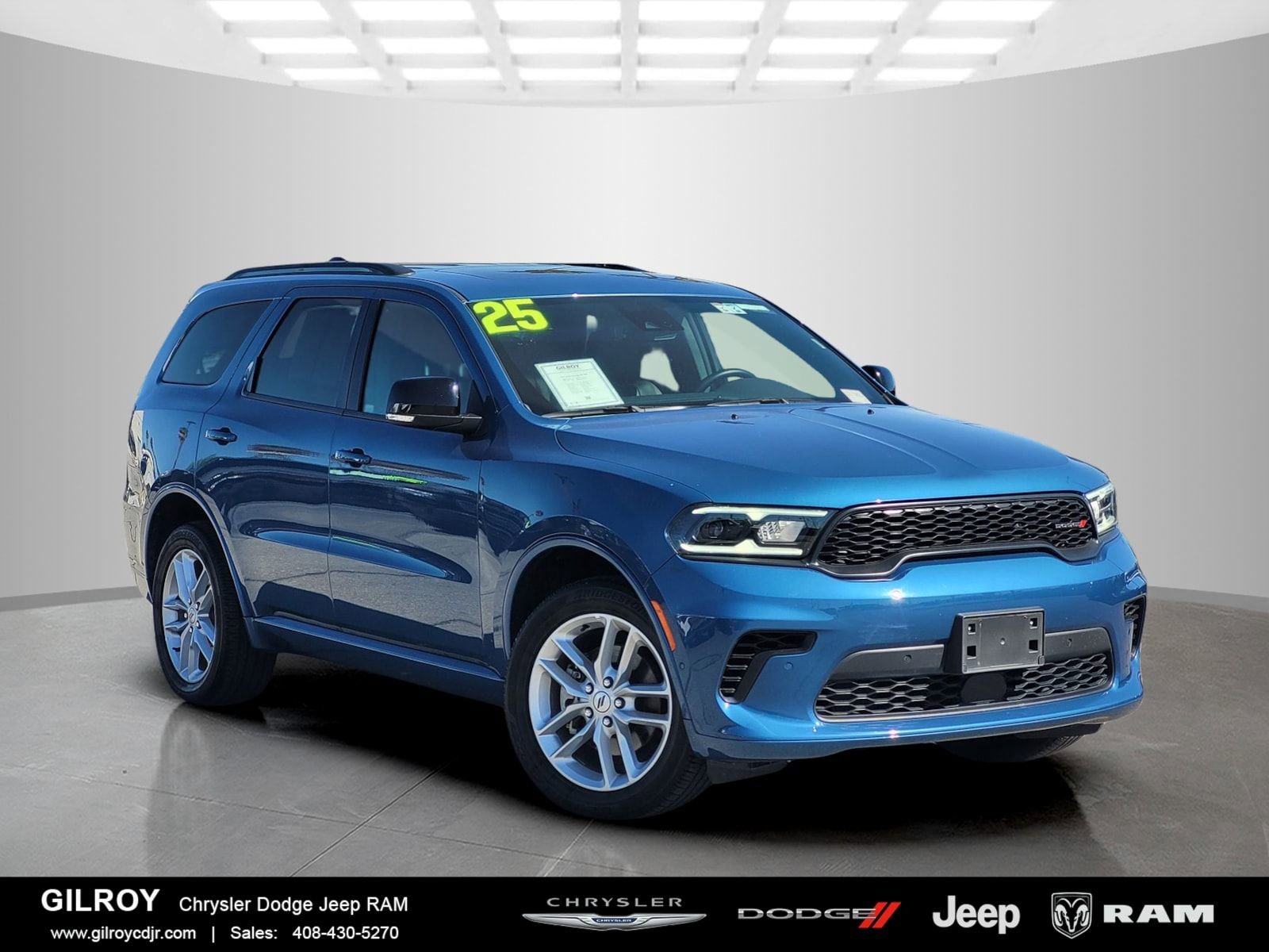 Used 2025 Dodge Durango GT image 1