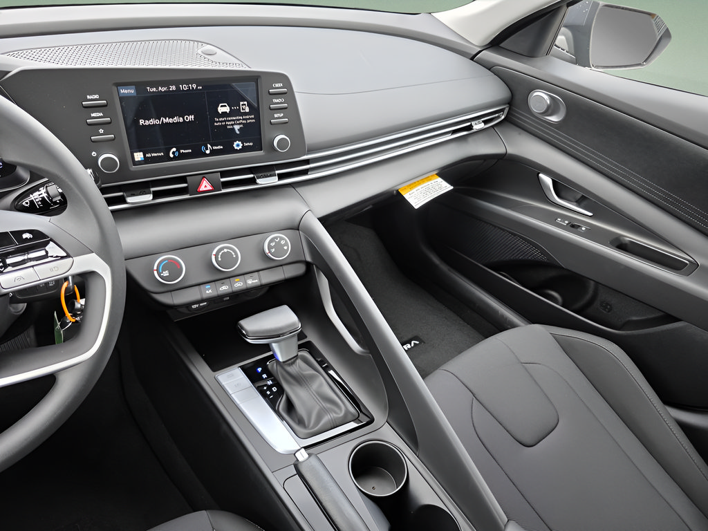 New 2026 Hyundai Elantra SE w/ Cargo Package FWD image 17