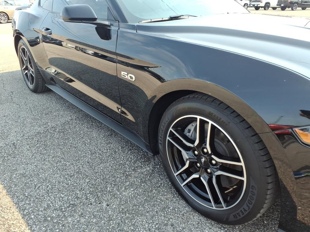 Used 2022 Ford Mustang GT w/ Equipment Group 301A RWD image 16