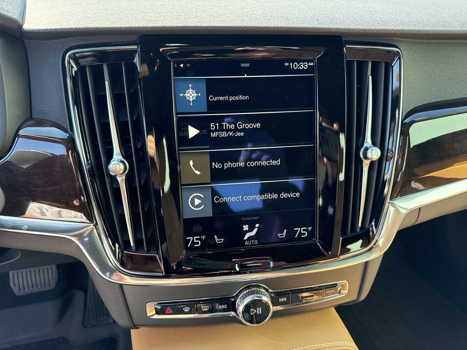 Used 2018 Volvo S90 T6 Momentum w/ Convenience Package AWD/4WD image 25