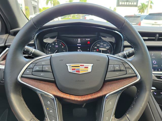 Certified 2022 Cadillac XT5 Premium Luxury w/ Technology Package FWD image 38