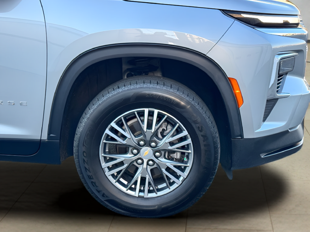 Used 2024 Chevrolet Traverse LT FWD image 42