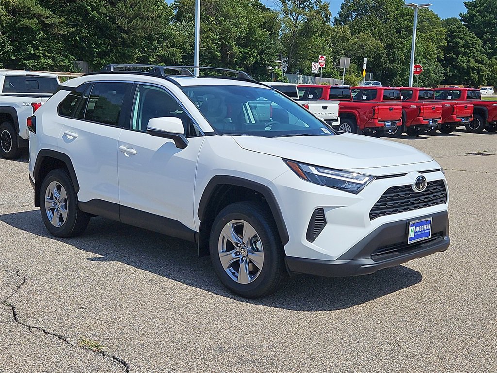 New 2025 Toyota RAV4 XLE image 3
