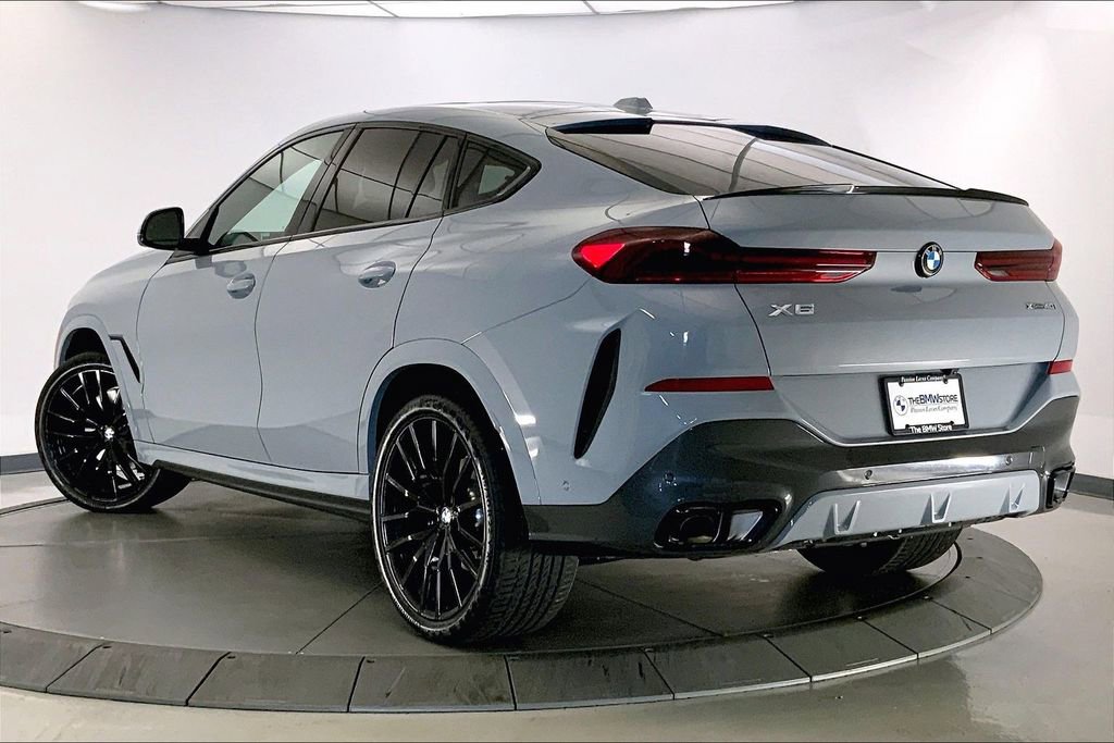 Certified 2026 BMW X6 xDrive40i w/ Climate Comfort Package image 10