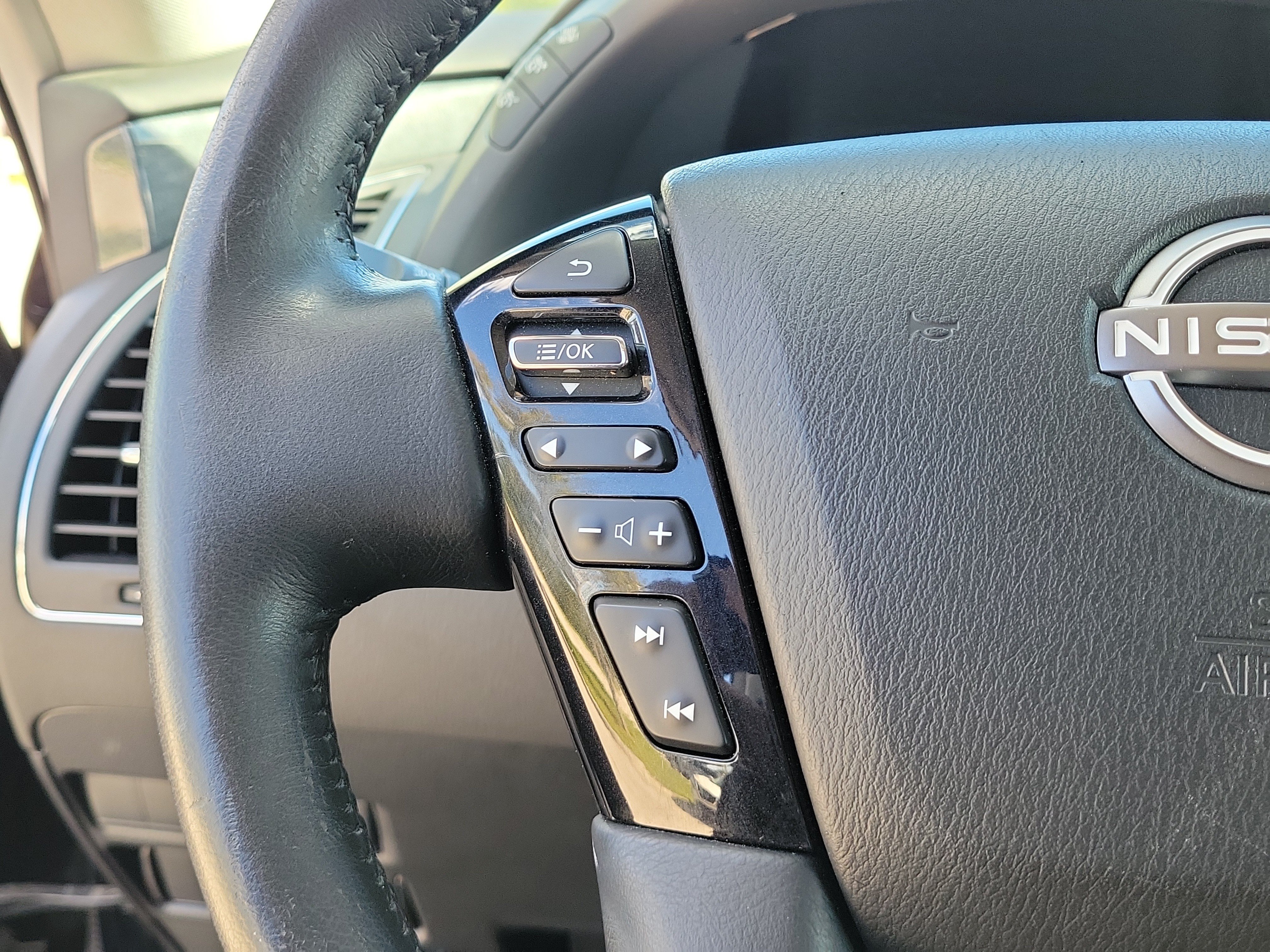 Certified 2023 Nissan Armada SV w/ Cargo Package RWD image 19