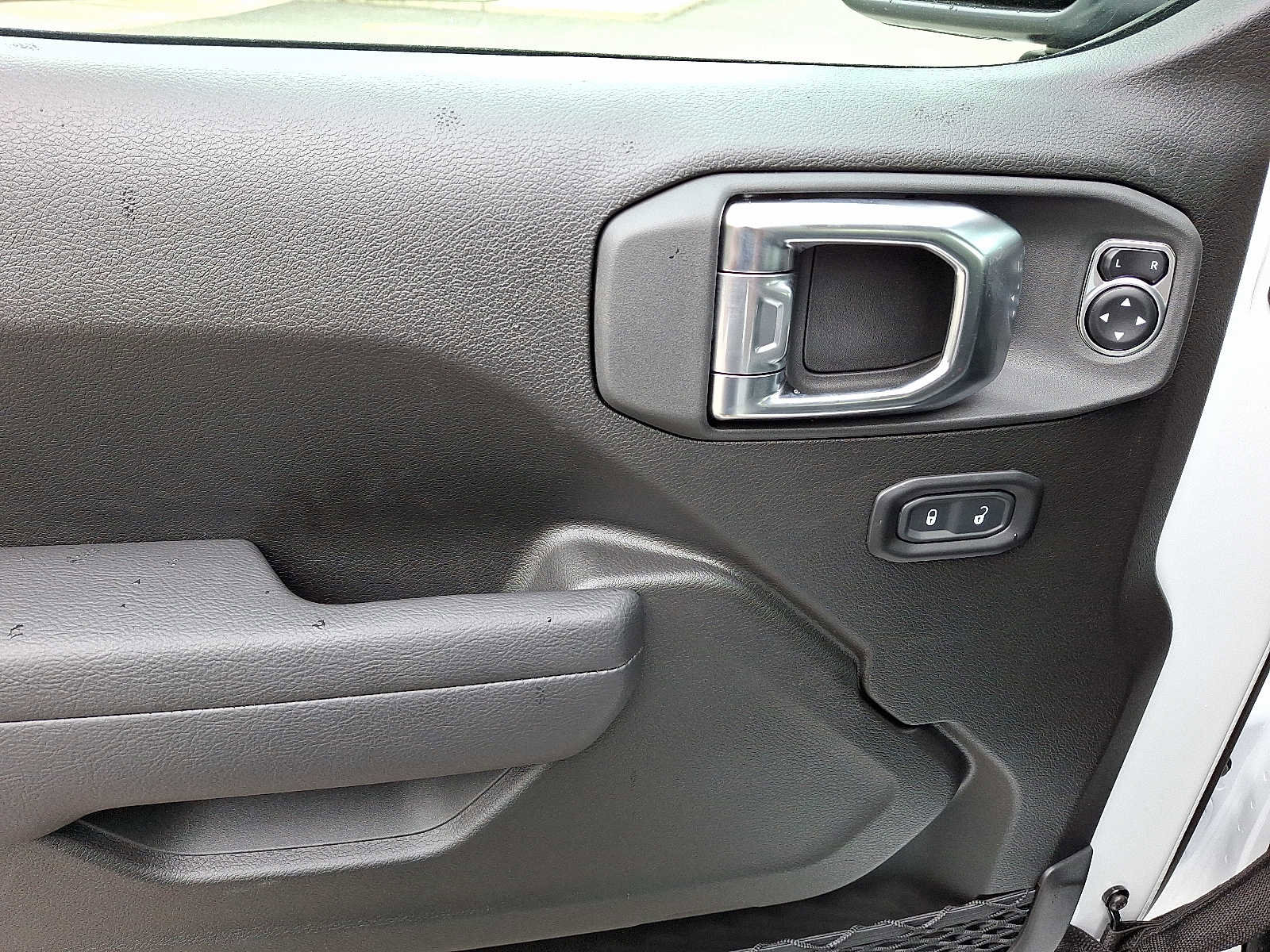 New 2025 Jeep Wrangler Unlimited Sport image 8