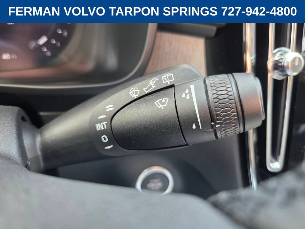 New 2026 Volvo XC40 B5 Core AWD/4WD image 33