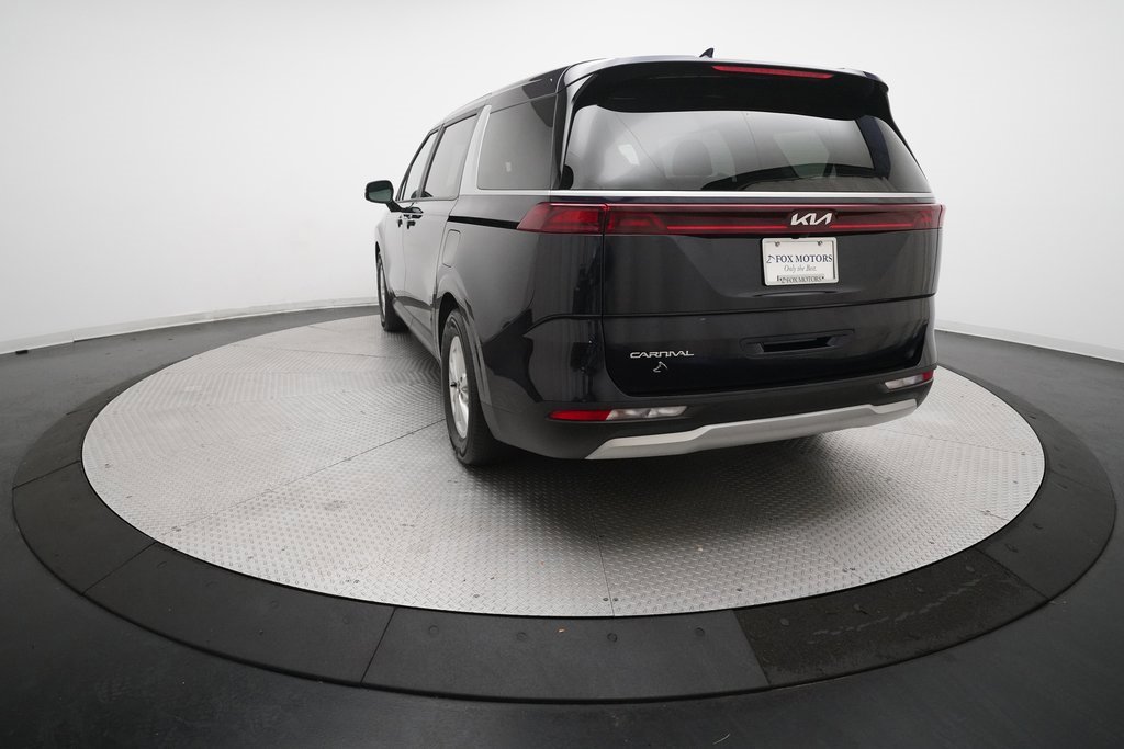Certified 2024 Kia Carnival LX image 34