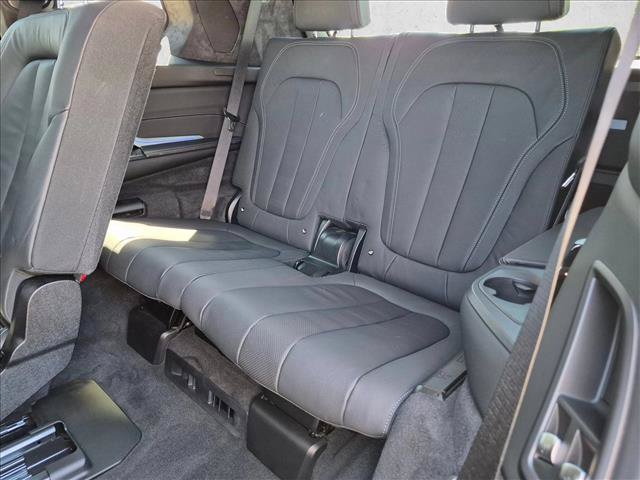Used 2022 BMW X7 M50i w/ Executive Package AWD/4WD image 20