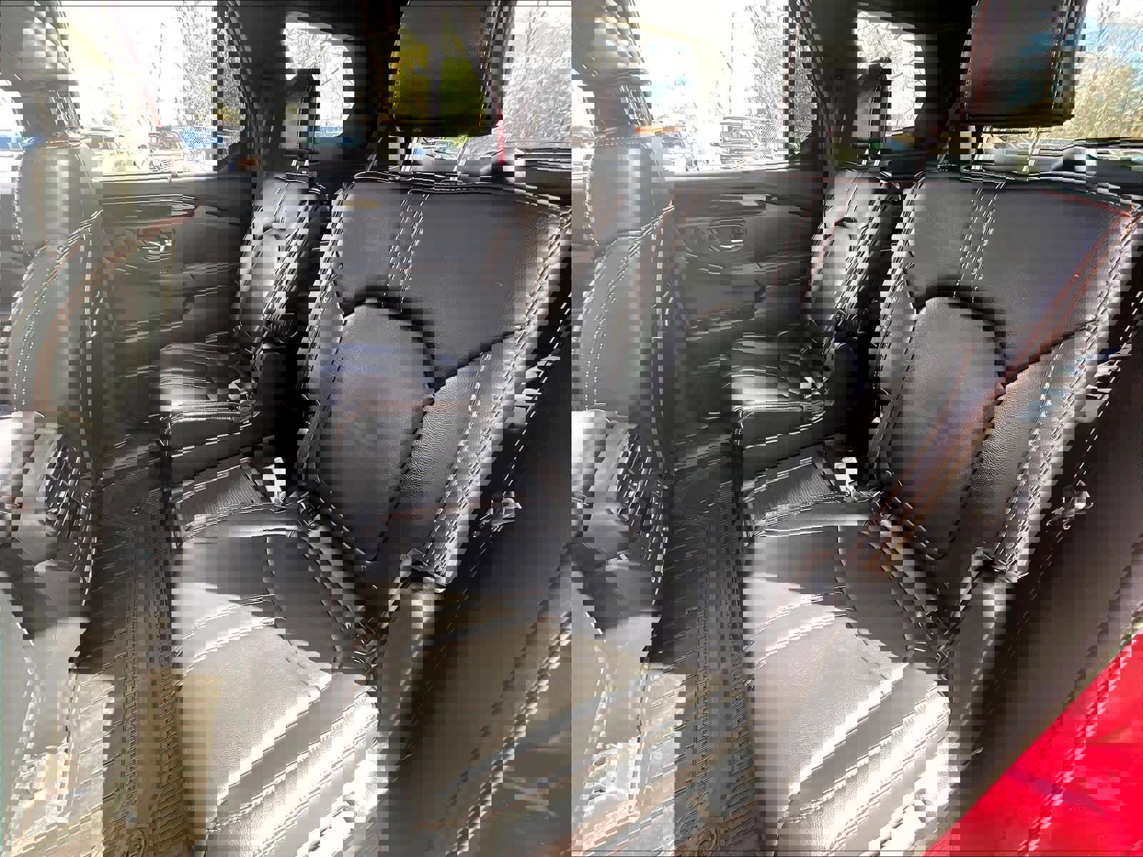 Used 2025 Honda Pilot TrailSport image 15