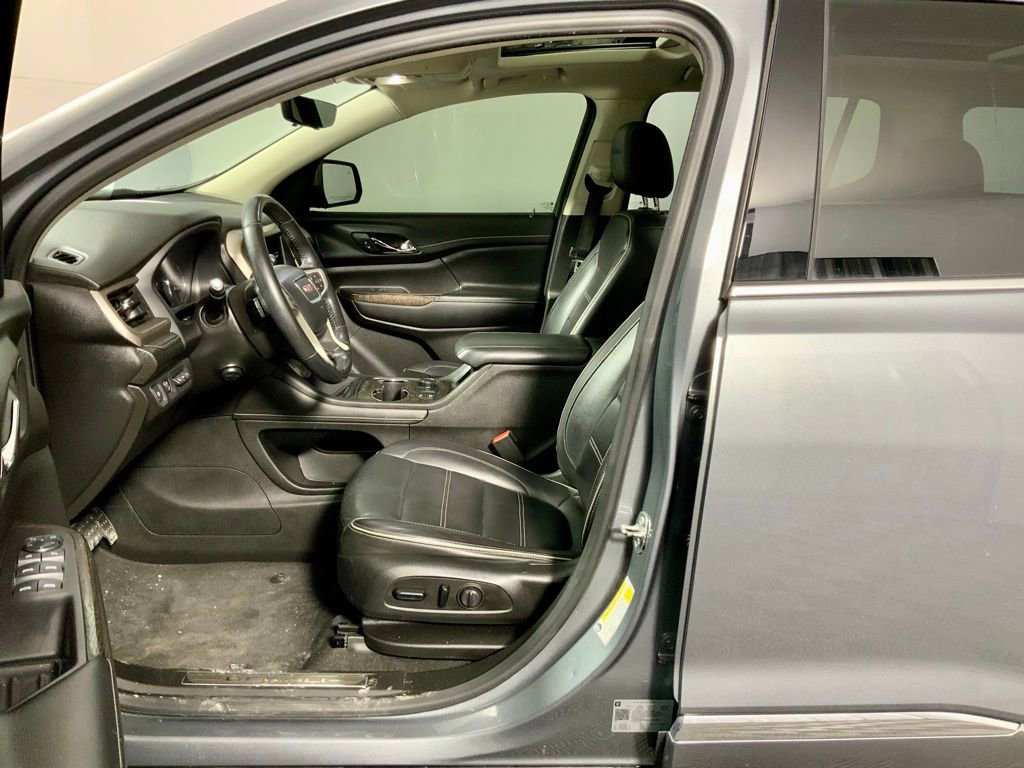 Used 2020 GMC Acadia Denali w/ Technology Package image 18