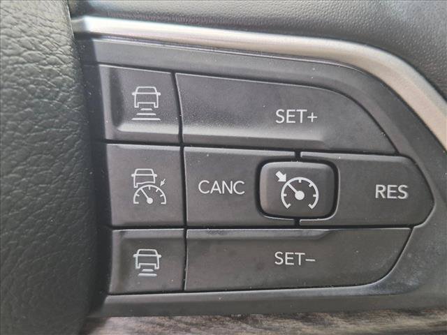 Used 2022 Jeep Grand Cherokee Limited AWD/4WD image 15