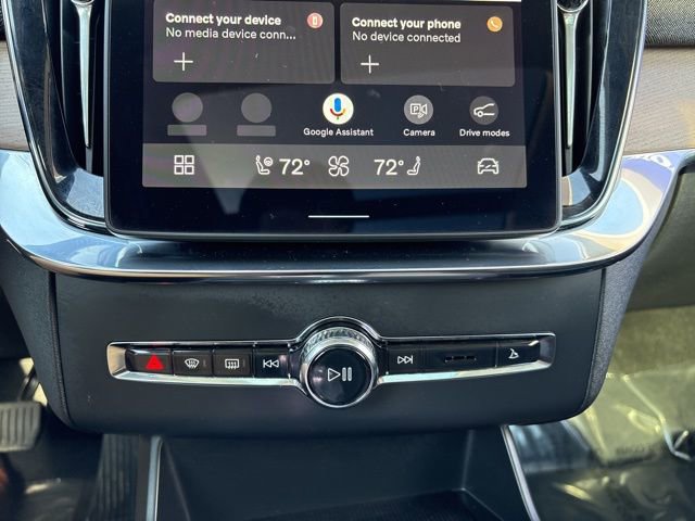 Used 2025 Volvo XC90 B6 Plus image 29