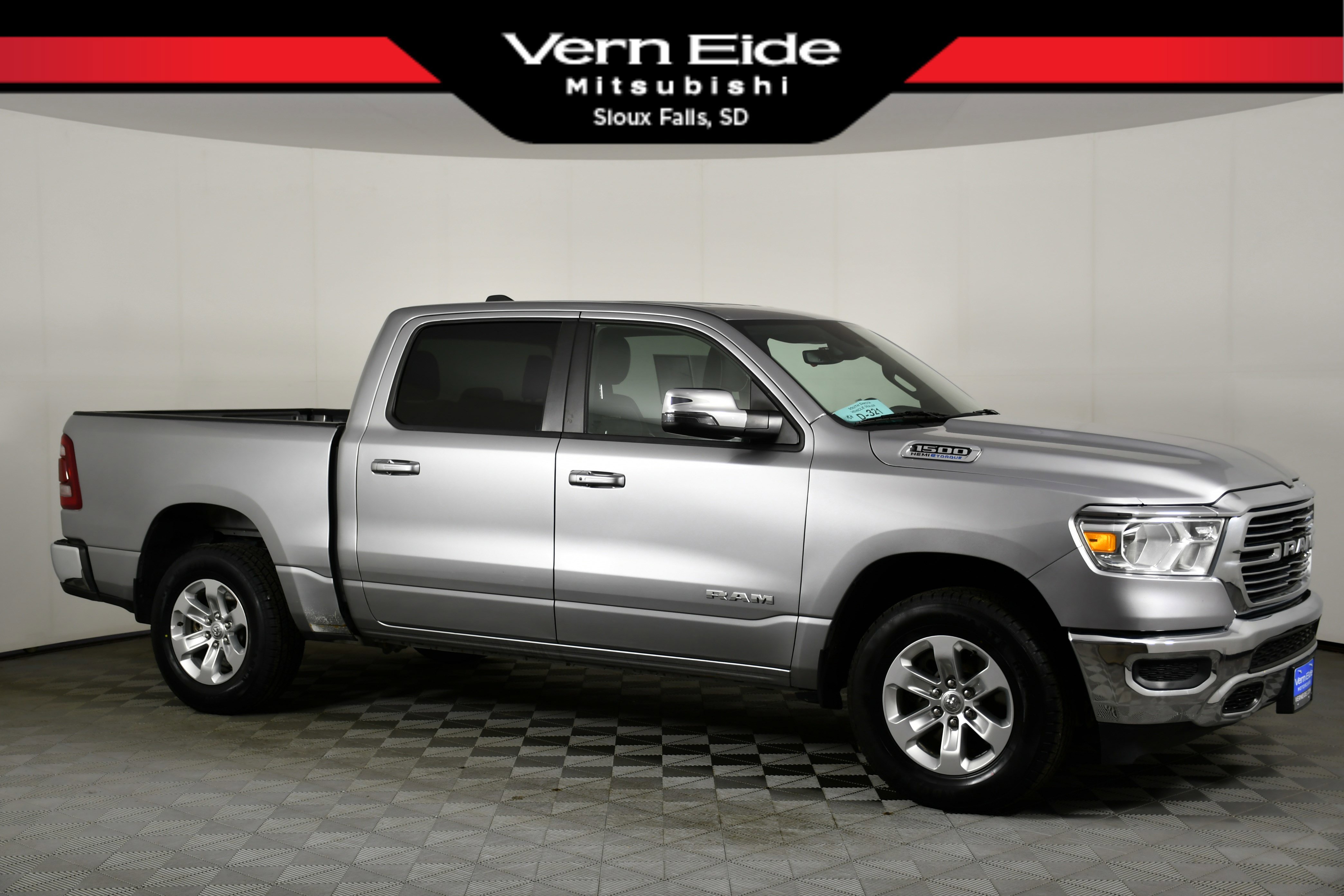 Used 2024 RAM 1500 Laramie image 1