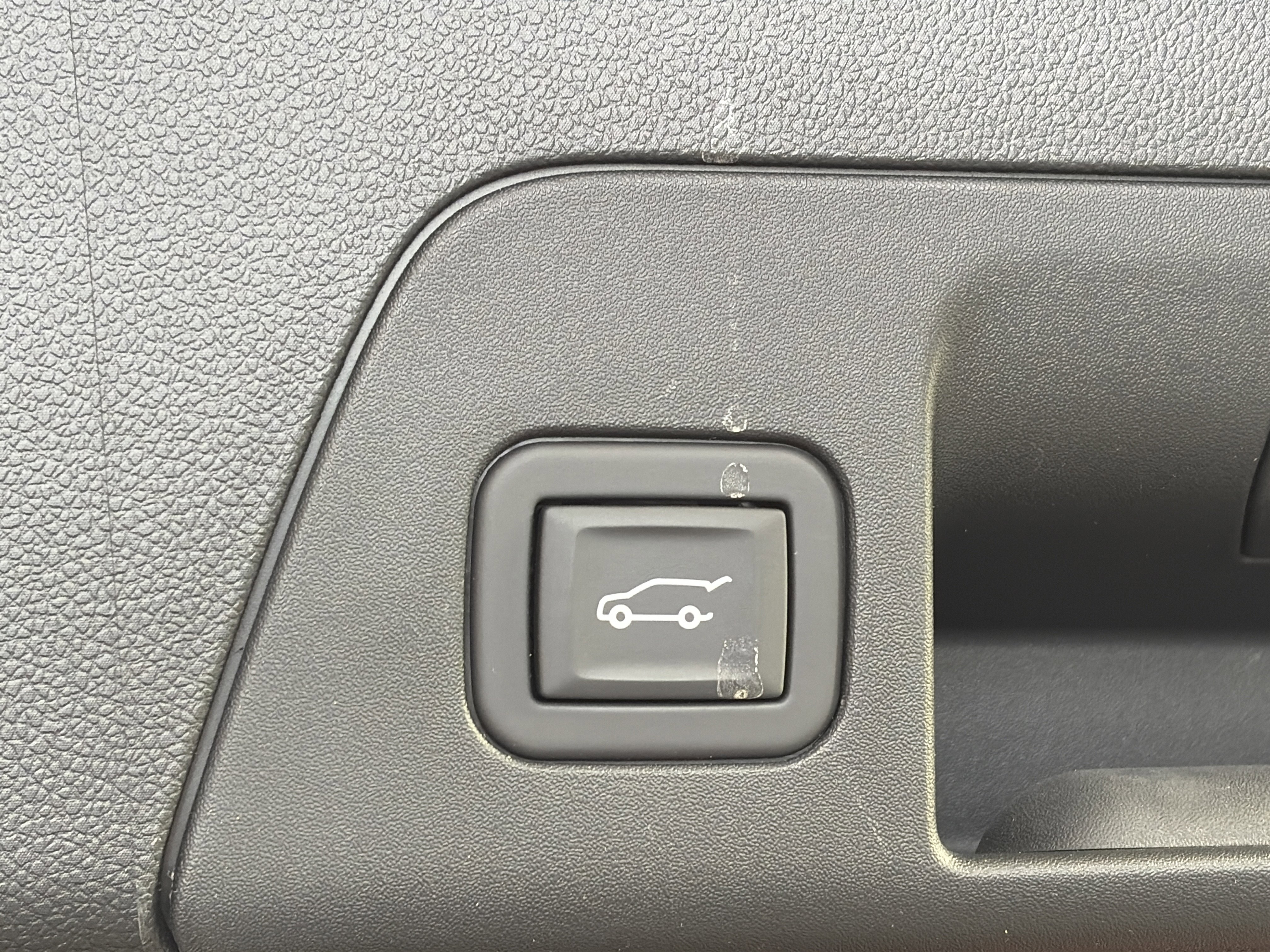 Used 2023 Buick Envision Avenir image 15