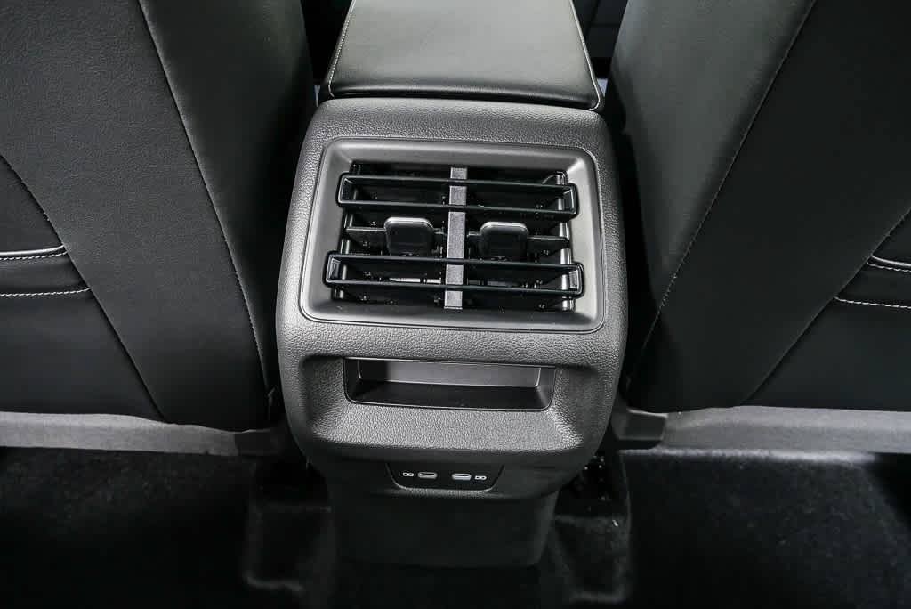New 2026 Volkswagen Tiguan SE R-Line FWD image 21