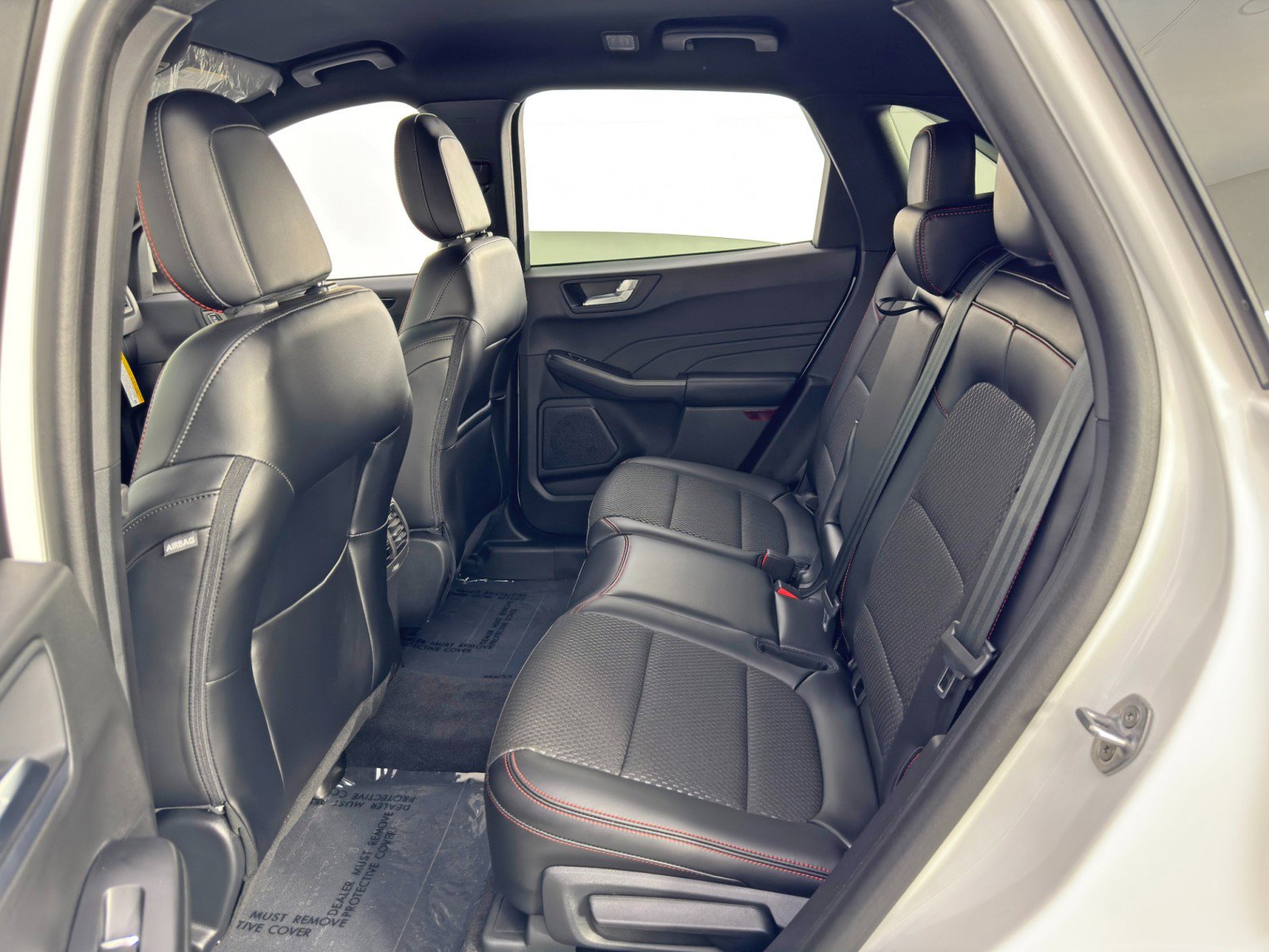 Used 2024 Ford Escape ST-Line Select image 35