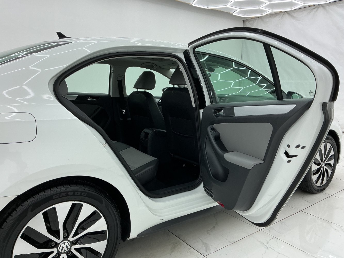 Used 2016 Volkswagen Jetta SEL Premium FWD image 23