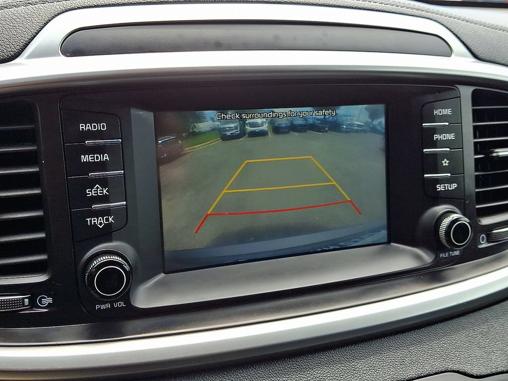 Used 2020 Kia Sorento S FWD image 18