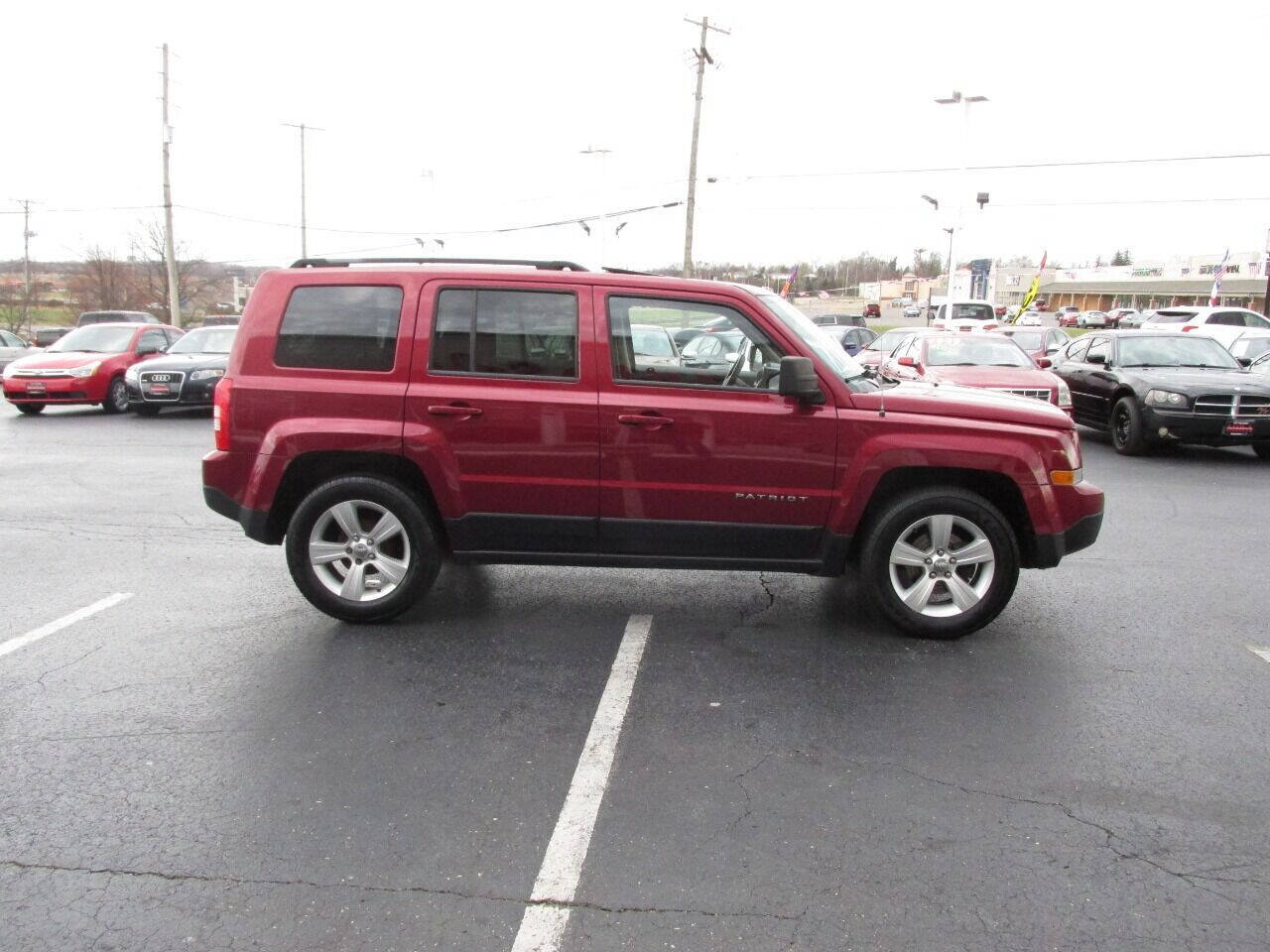 Used 2014 Jeep Patriot Latitude FWD image 7