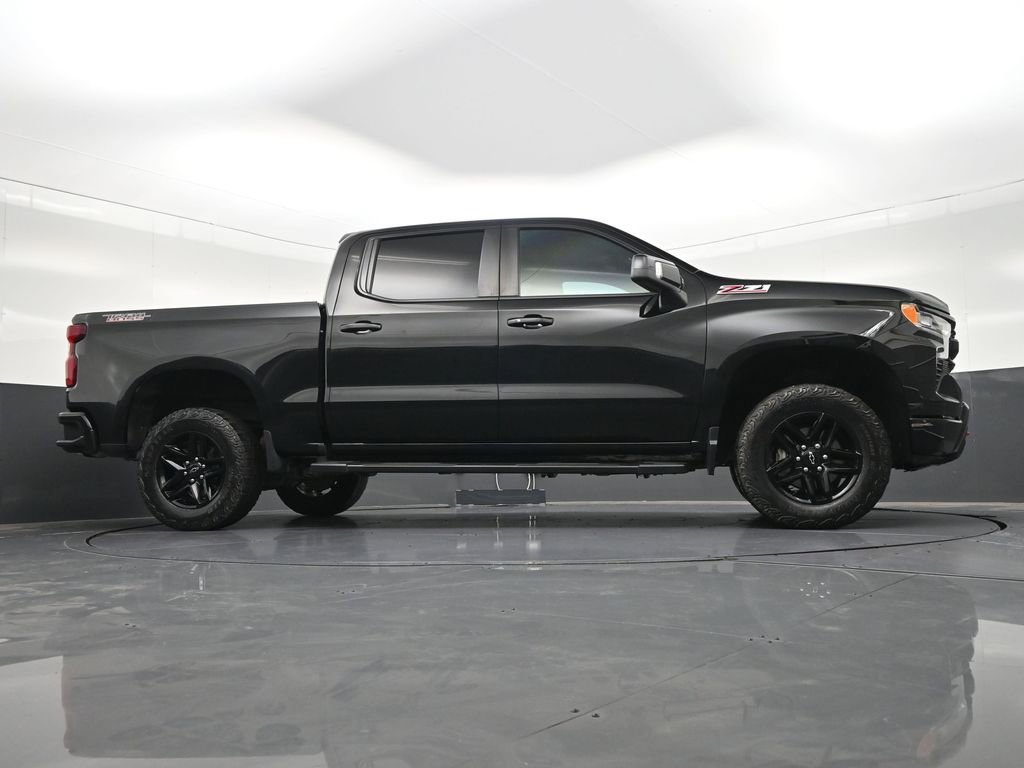Used 2023 Chevrolet Silverado 1500 LT Trail Boss w/ LT Trail Boss Premium Package AWD/4WD image 34