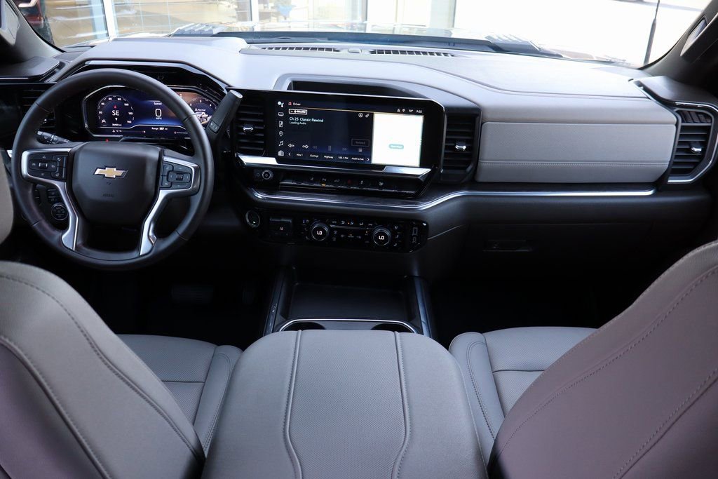 Used 2024 Chevrolet Silverado 2500 LTZ w/ LTZ Premium Package image 17