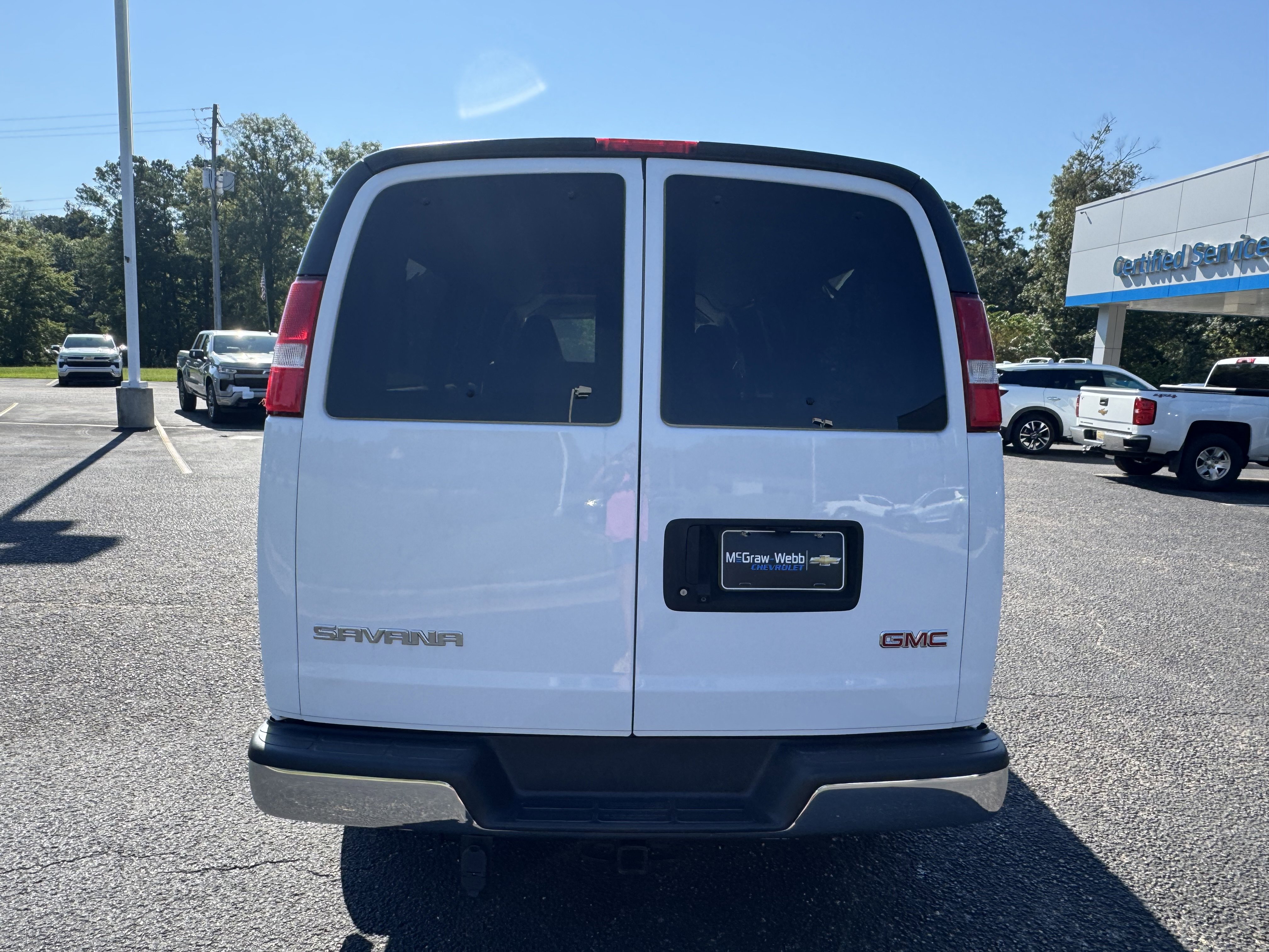 Used 2020 GMC Savana 3500 LT w/ LT Preferred Equipment Group RWD image 6