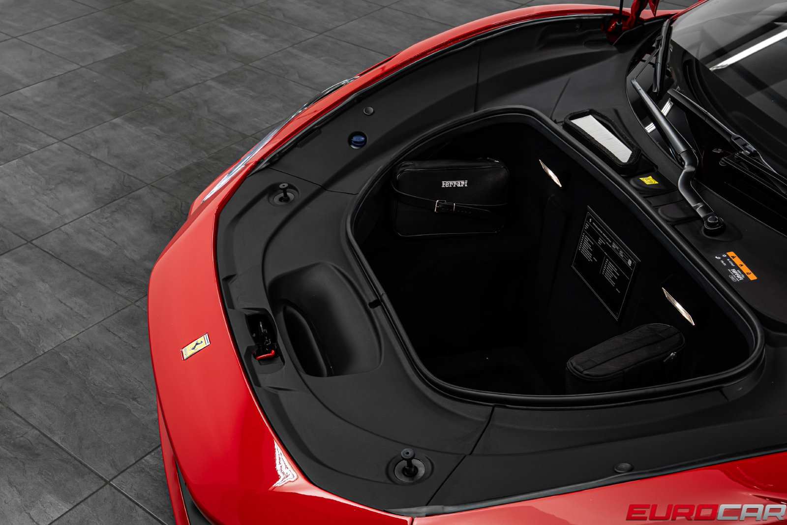 Used 2021 Ferrari F8 Tributo RWD image 12