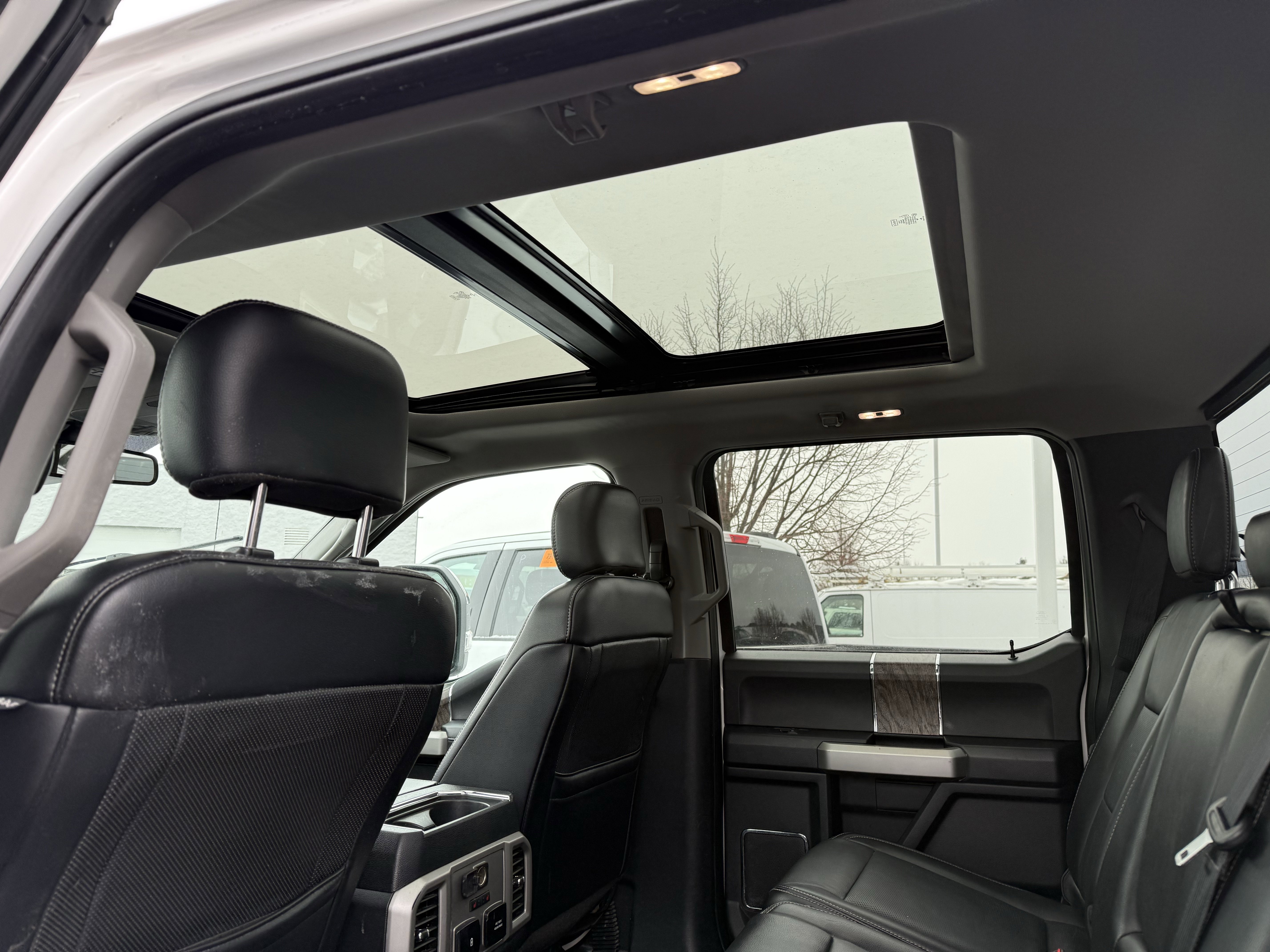 Used 2019 Ford F250 Lariat image 4