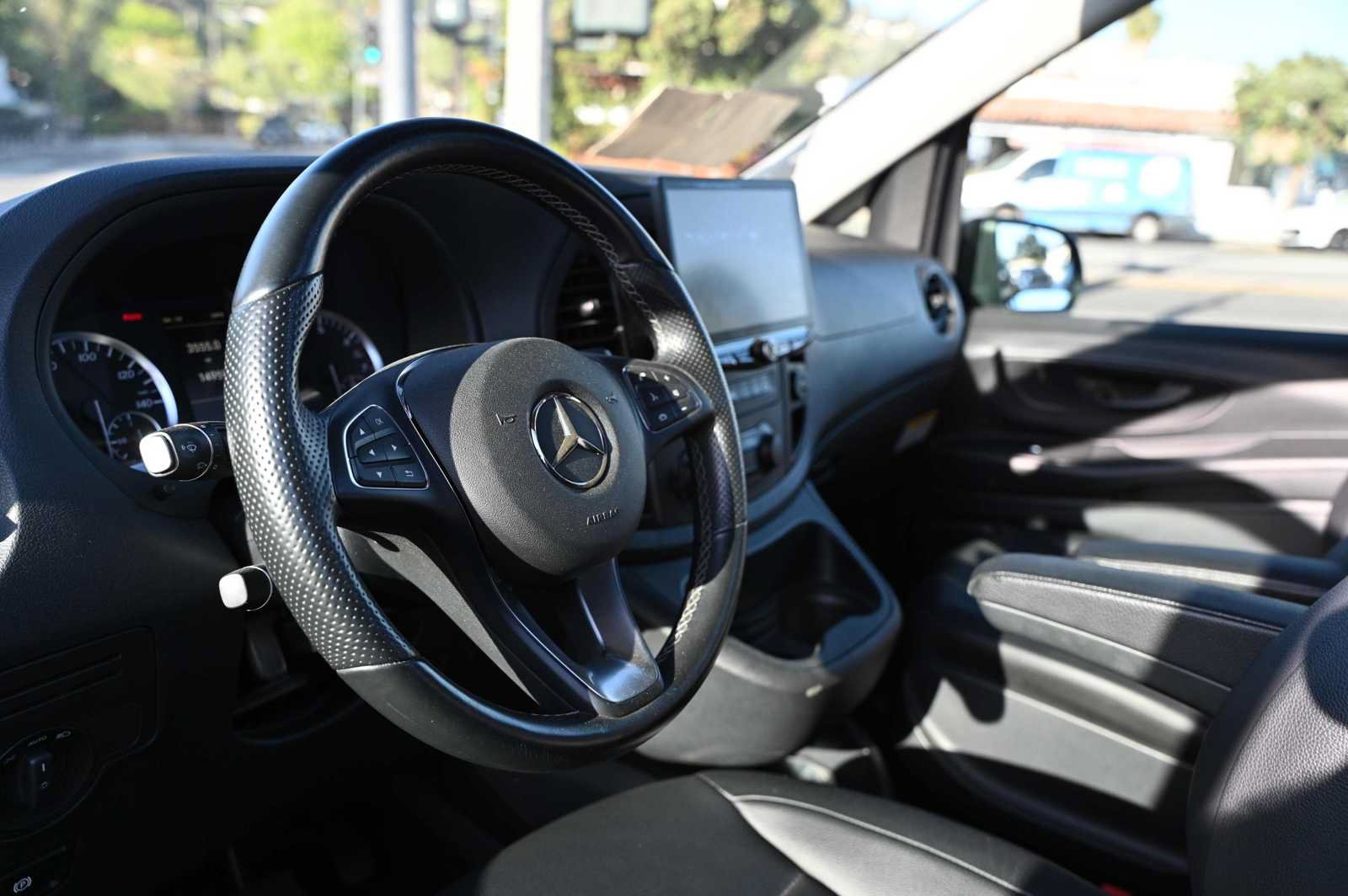 Used 2018 Mercedes-Benz Metris image 26