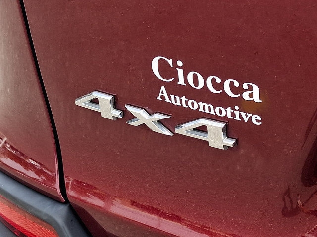 Used 2020 Jeep Cherokee Latitude Plus AWD/4WD image 45