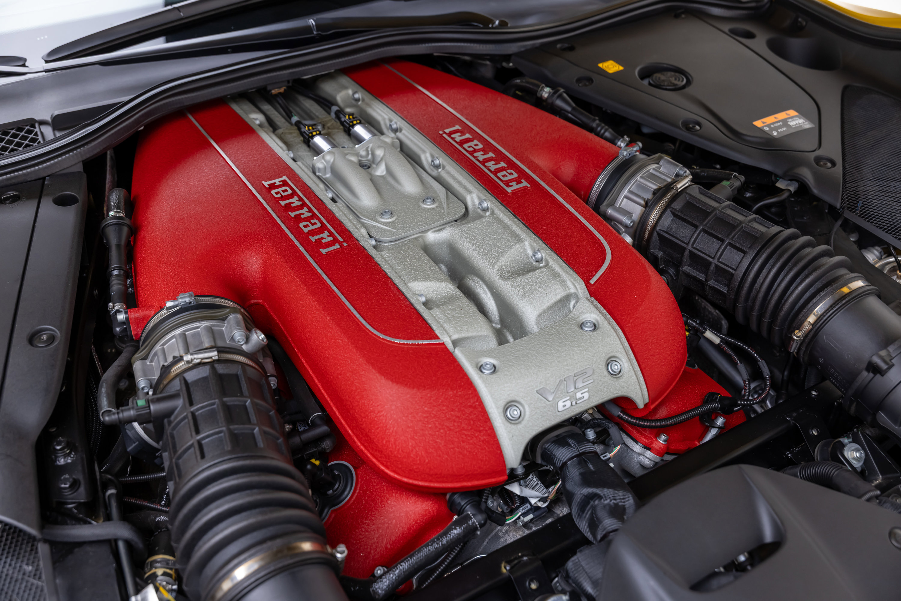 Used 2019 Ferrari 812 Superfast image 54