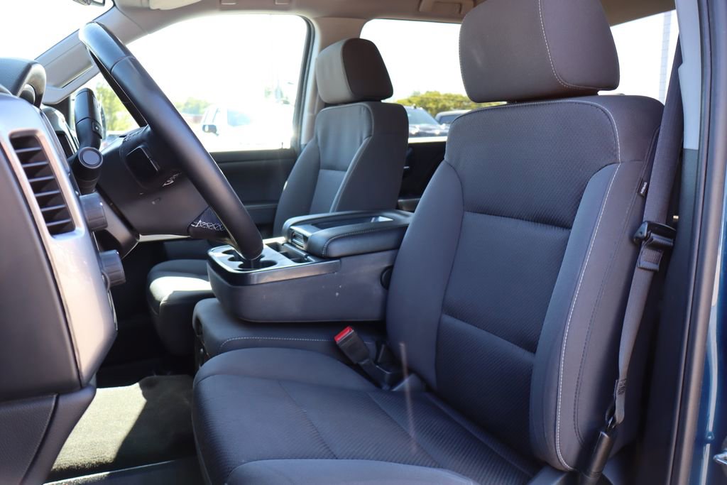 Used 2018 Chevrolet Silverado 1500 LT w/ All Star Edition image 12